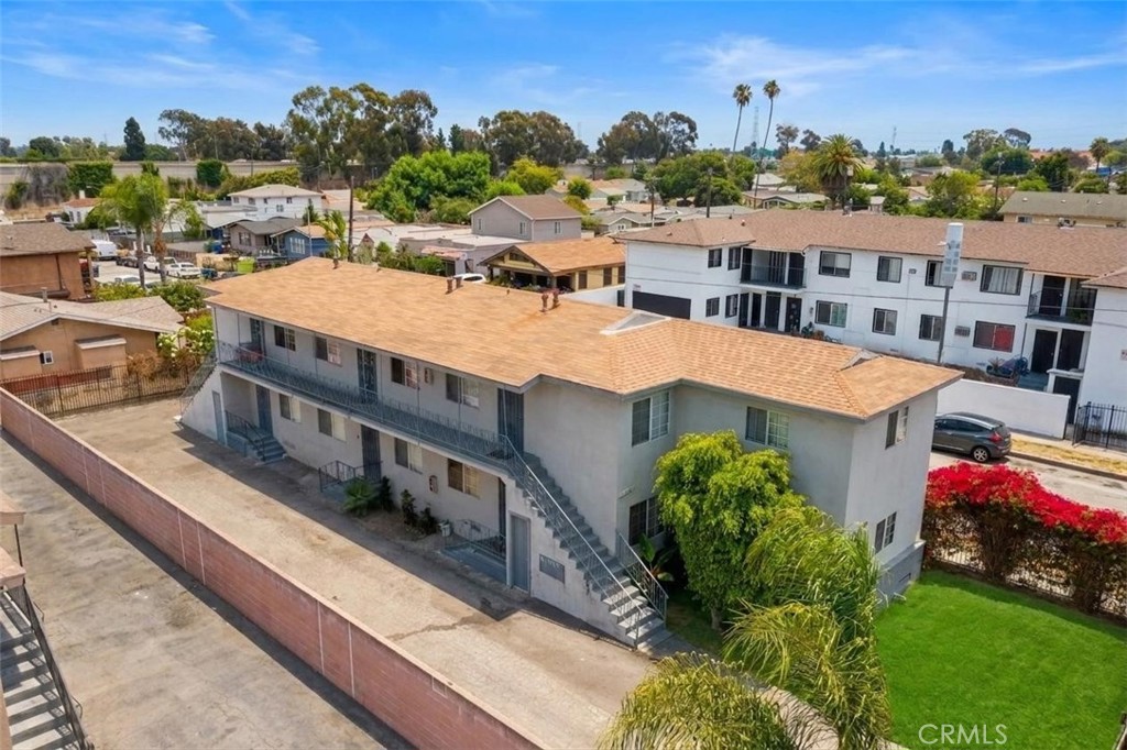 9230 S Figueroa