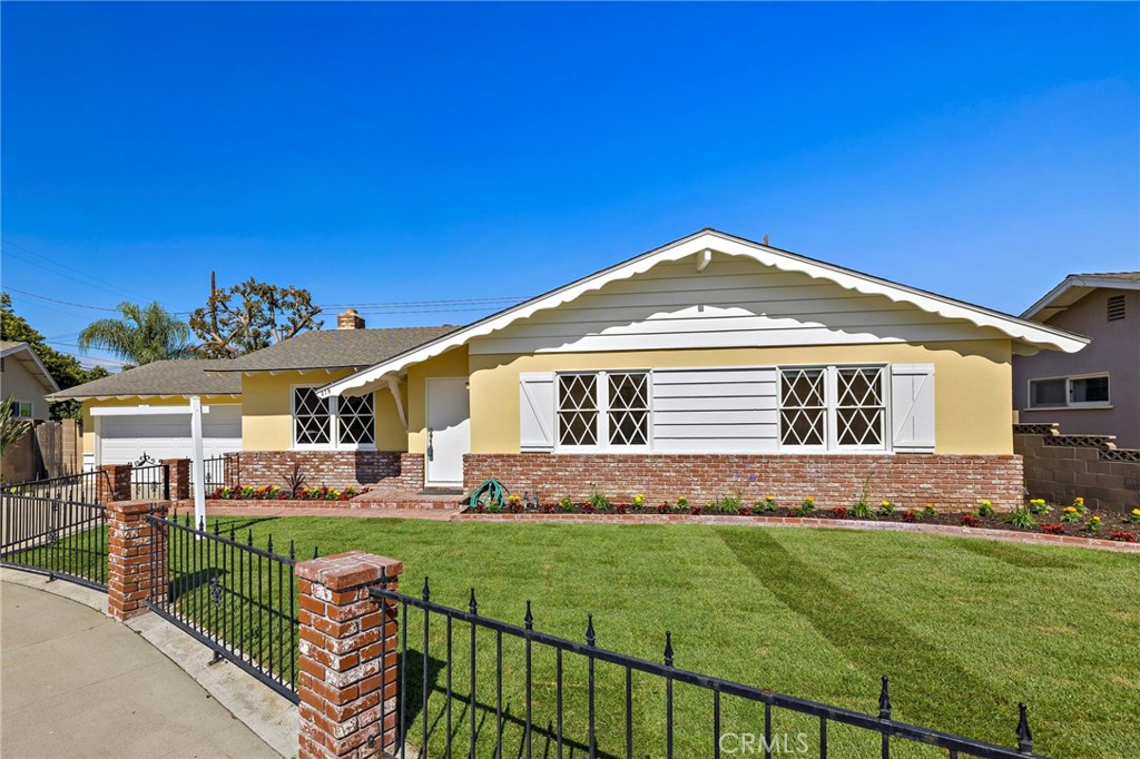 278 N Citrus
