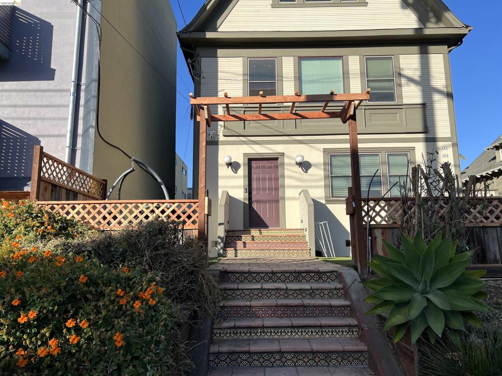384 Euclid Ave