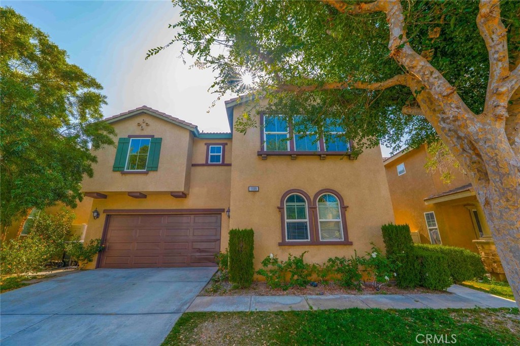 1109 N Yucca Avenue