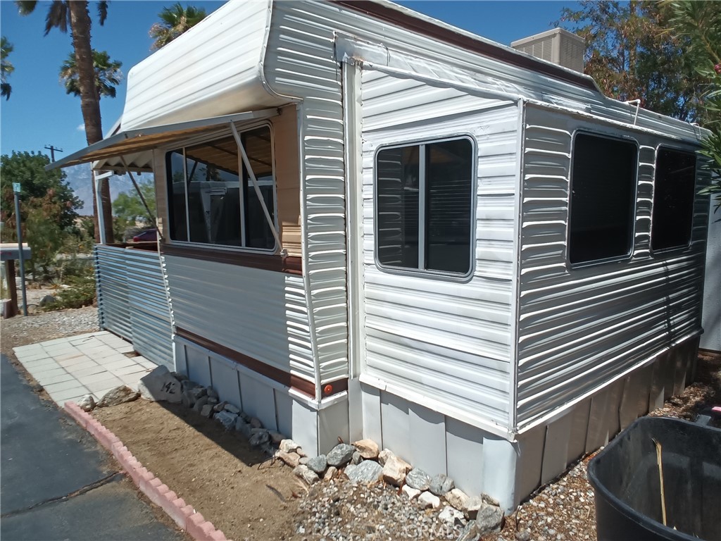 18801 Roberts Rd 142