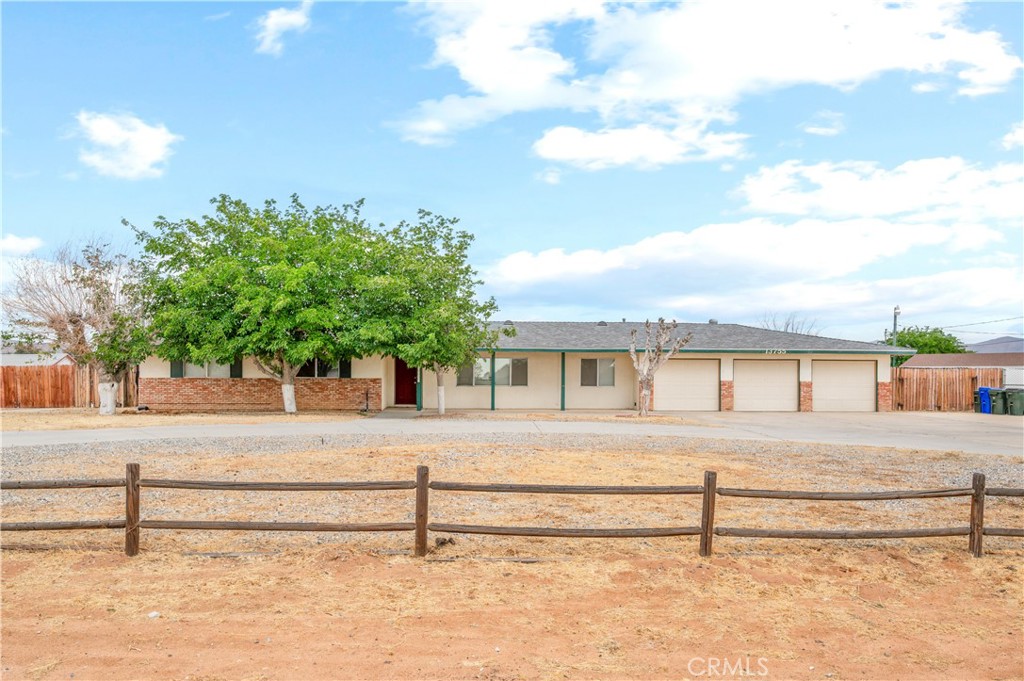 13755 Mohawk Rd