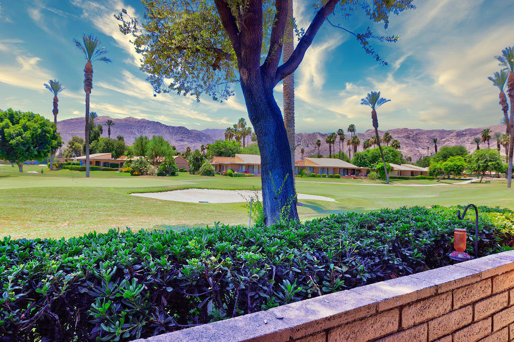 14 La Ronda Drive
