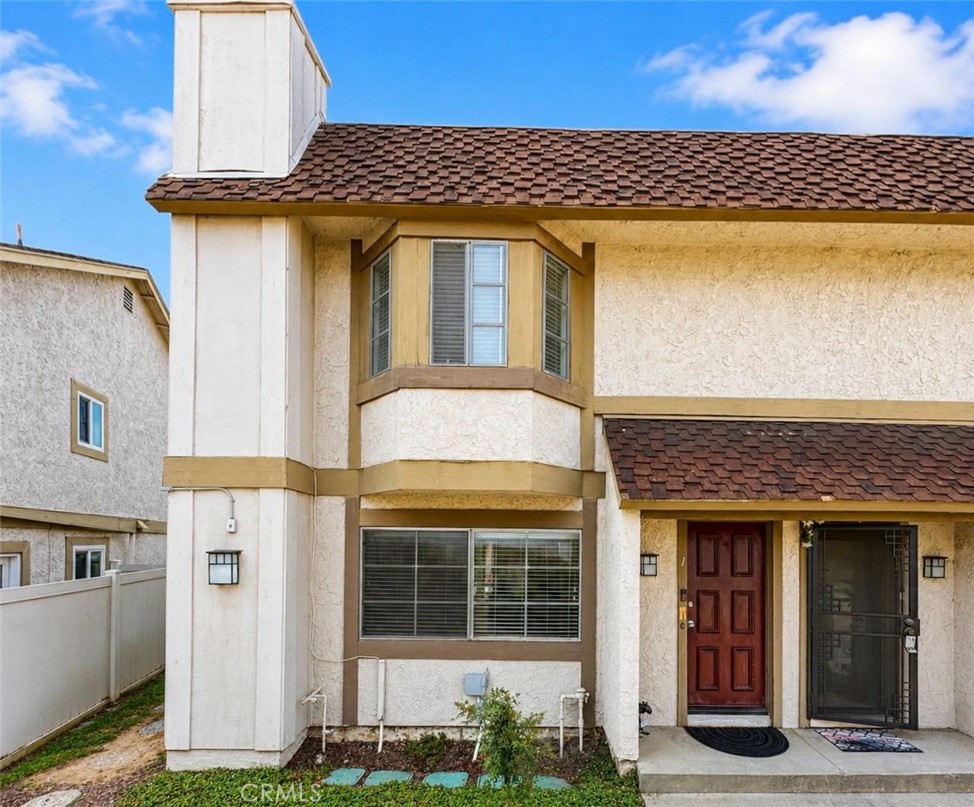 1252 N Citrus 1