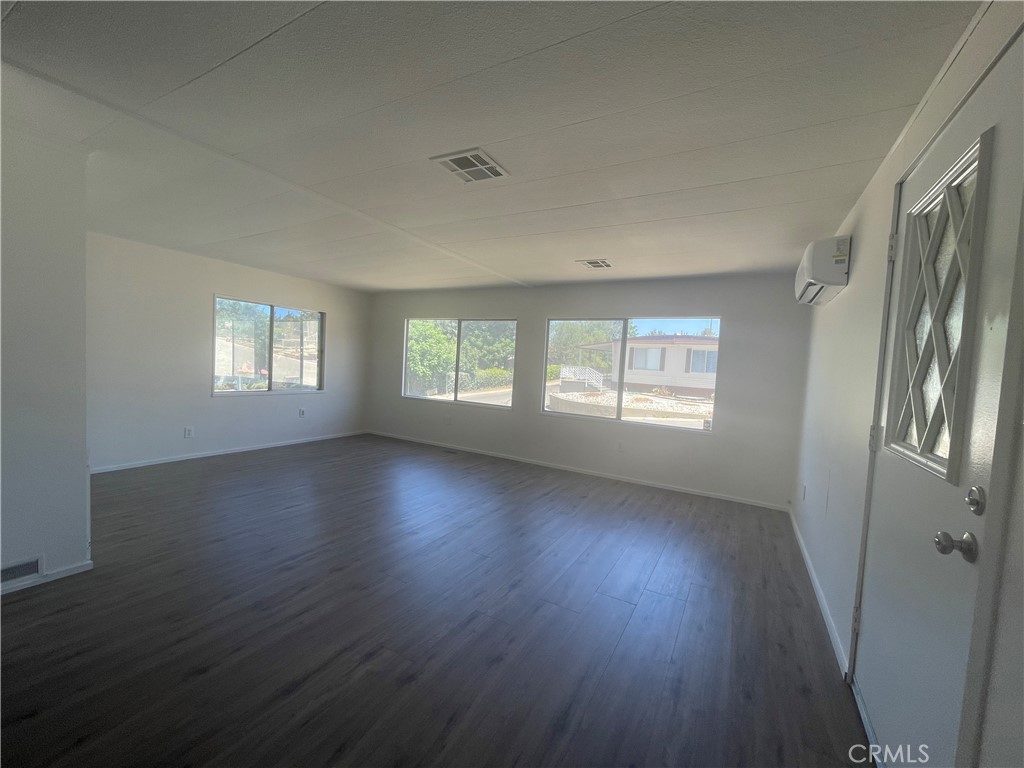12151 Freemont 50