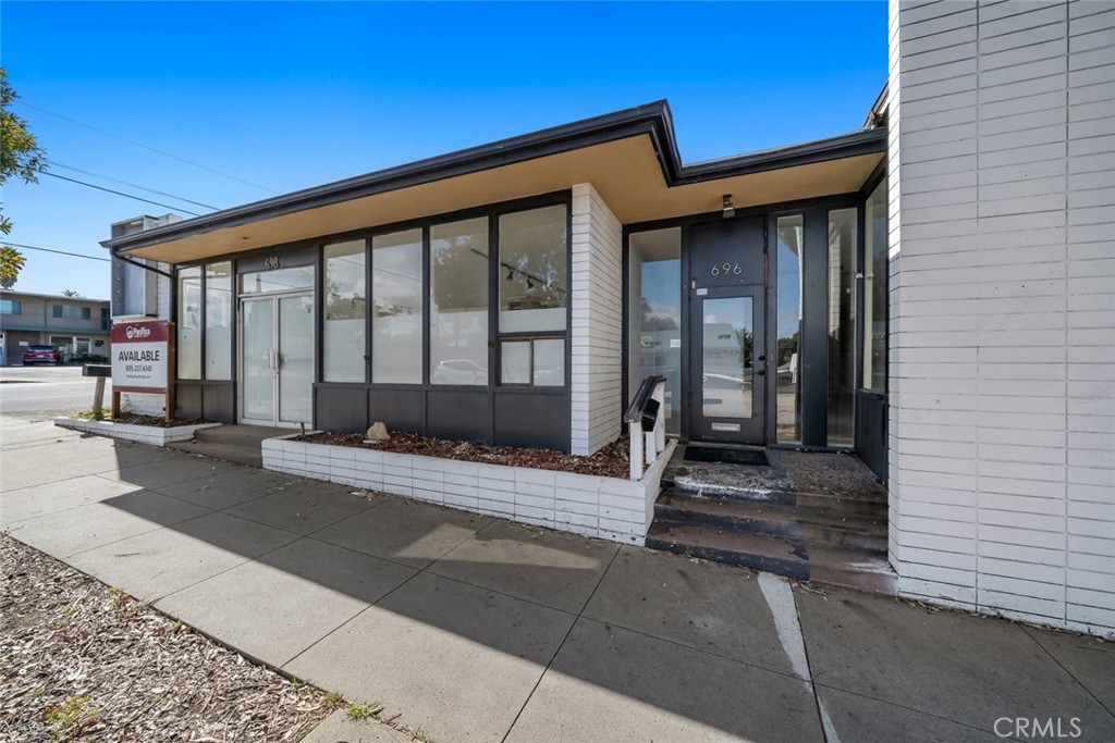 696 Morro Bay Boulevard