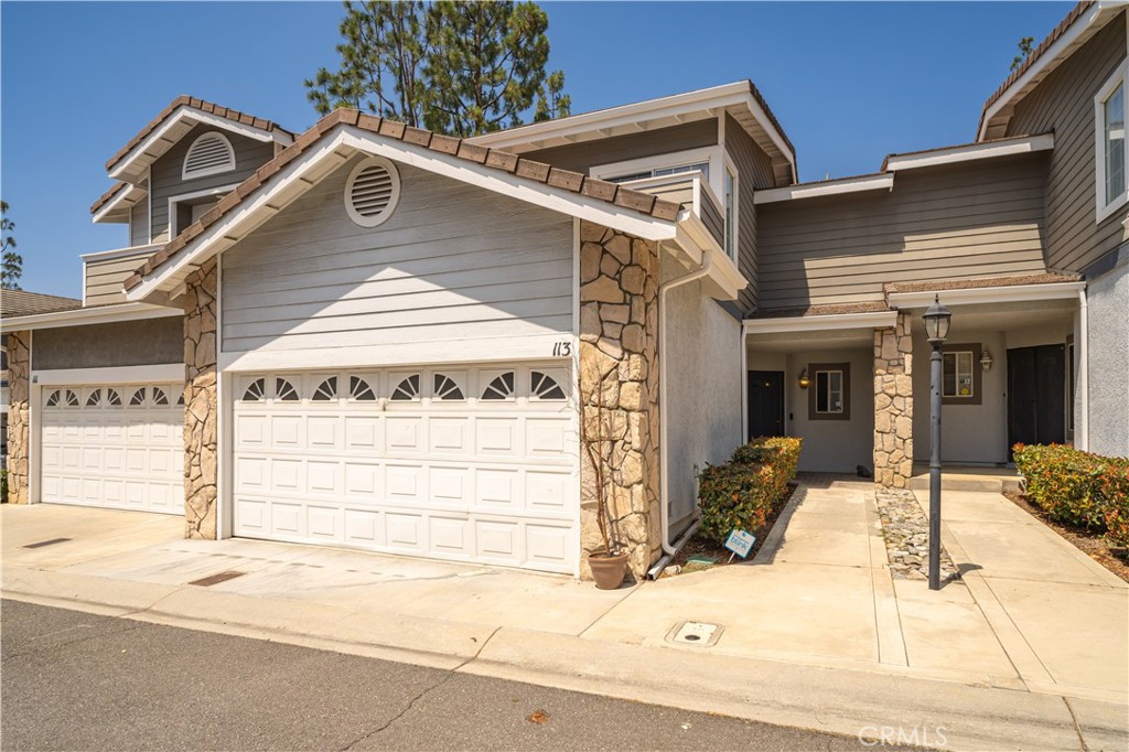 113 Autumn Oaks Lane