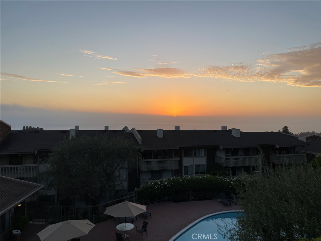 6542 Ocean Crest