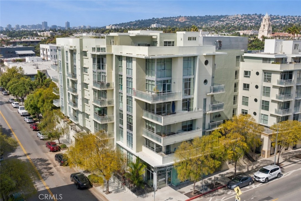 3812 Park Boulevard 206