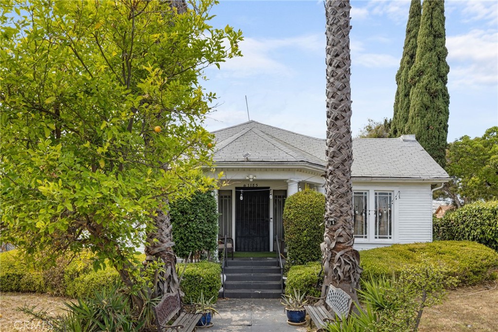 1185 Edgemont
