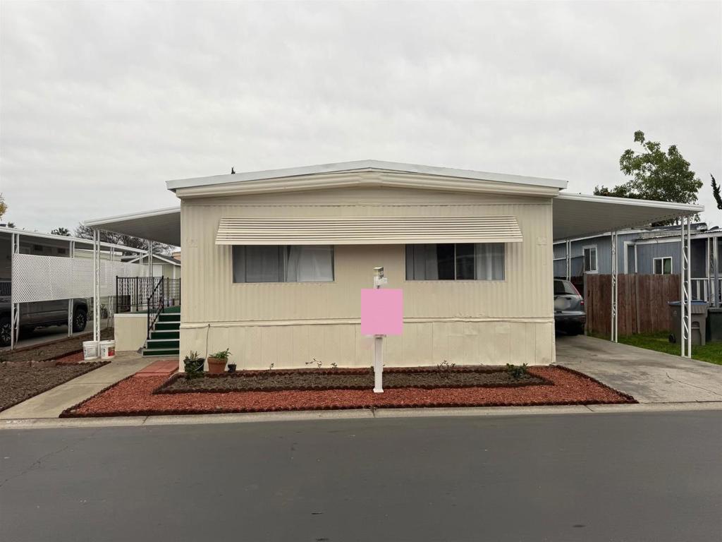 2151 Old Oakland Road 324