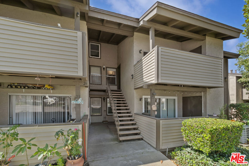 6351 Riverside Drive 22
