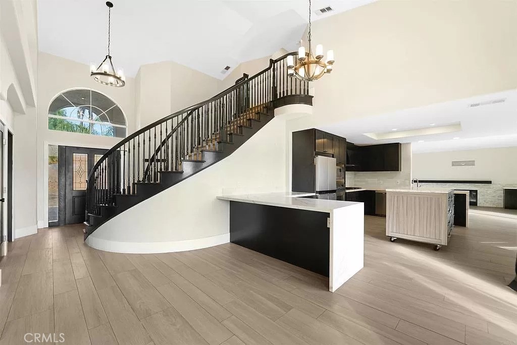 2560 Avenida Ocotillo