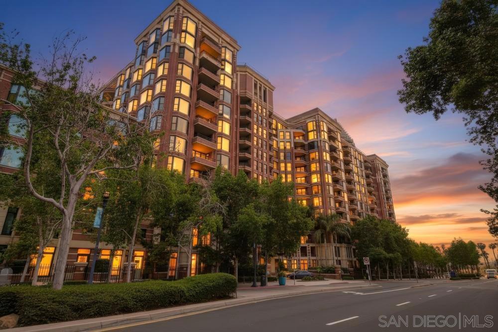 500 W Harbor 905