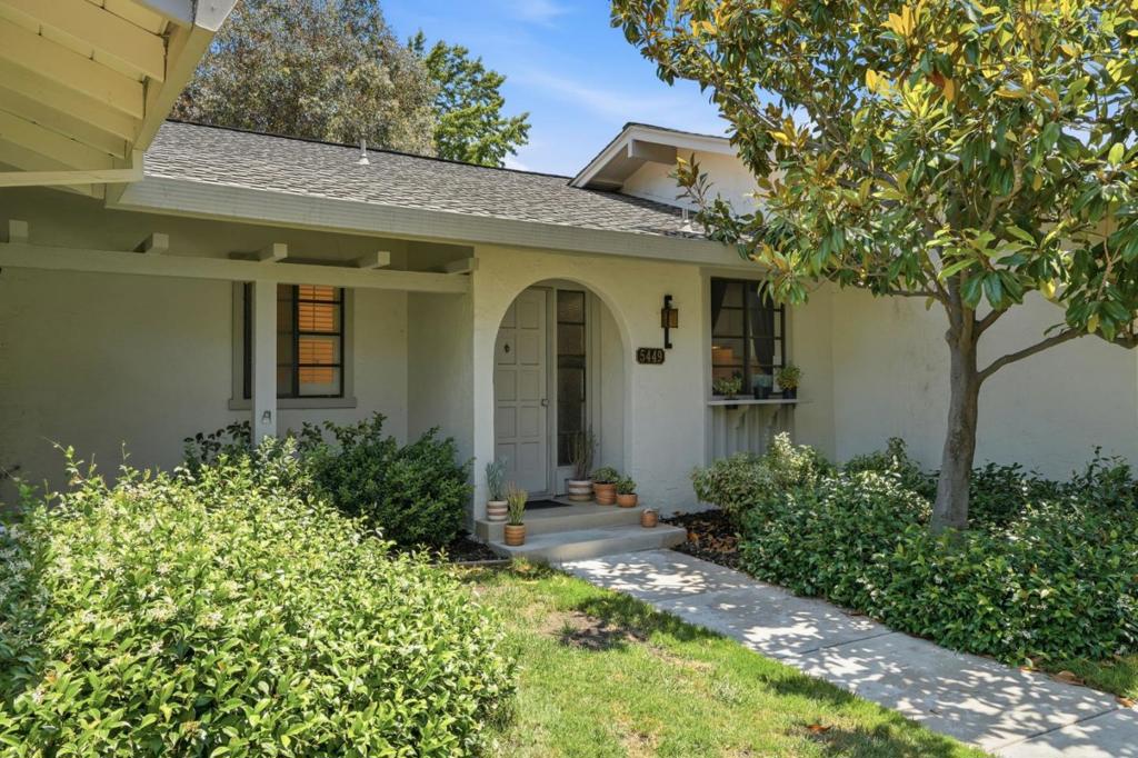 5449 Cribari Green