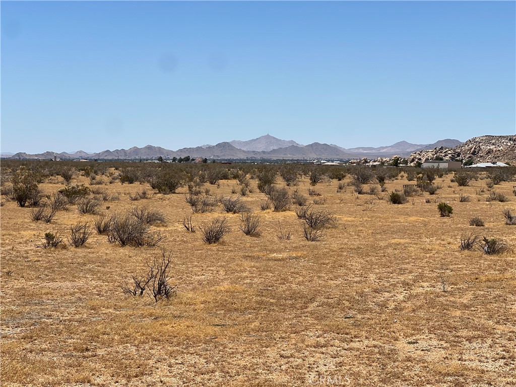 5 Del Oro Road