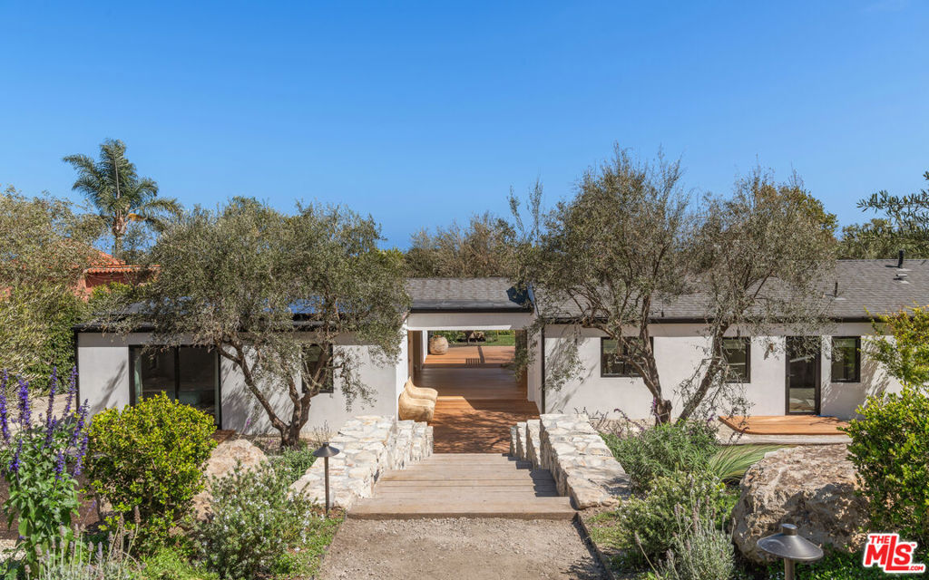 28953 Boniface Drive