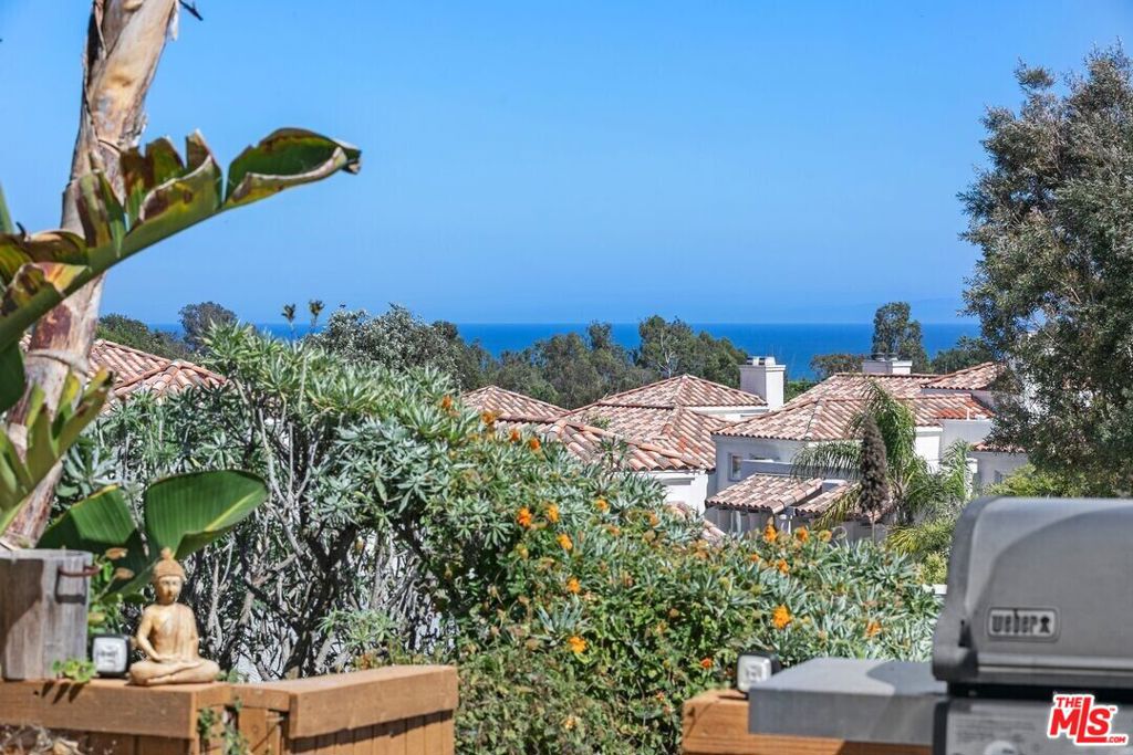 28711 Pacific Coast Highway 7