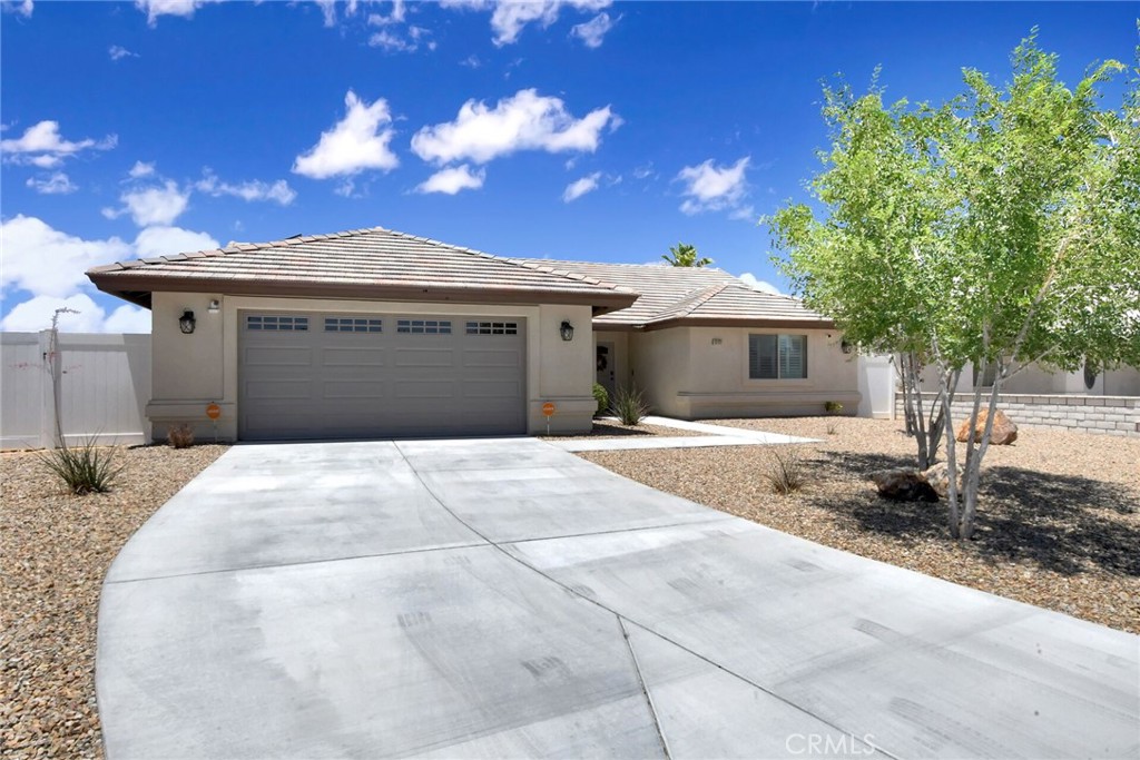 13722 Greenwood
