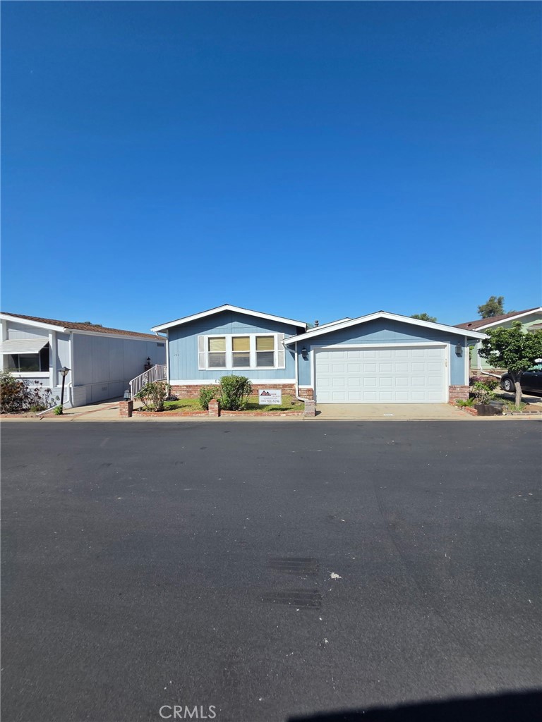 15455 Glenoaks Boulevard 226