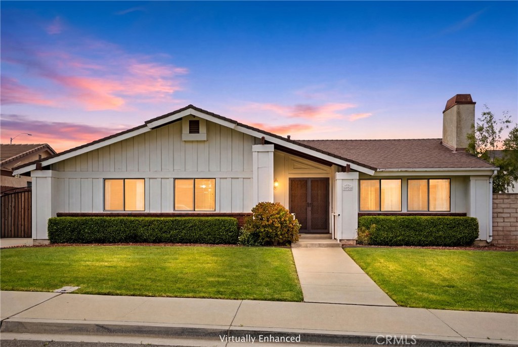 1985 Olive Drive