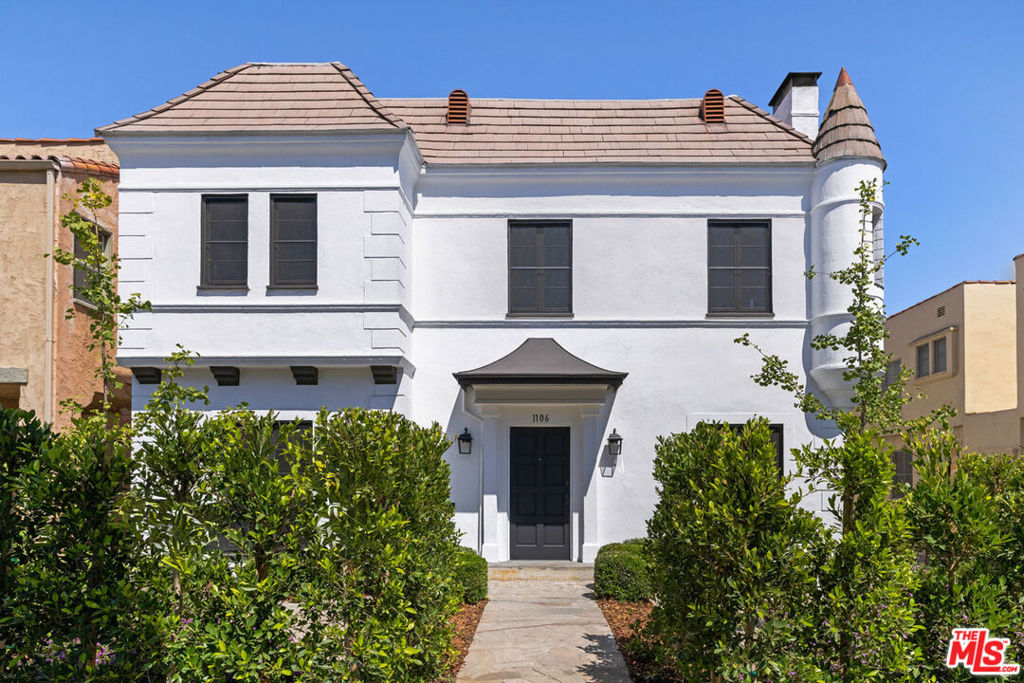 1106 S Cochran Avenue