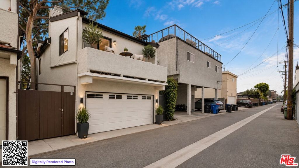 535 Venice Way