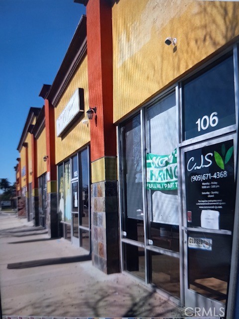 695 W Holt 105