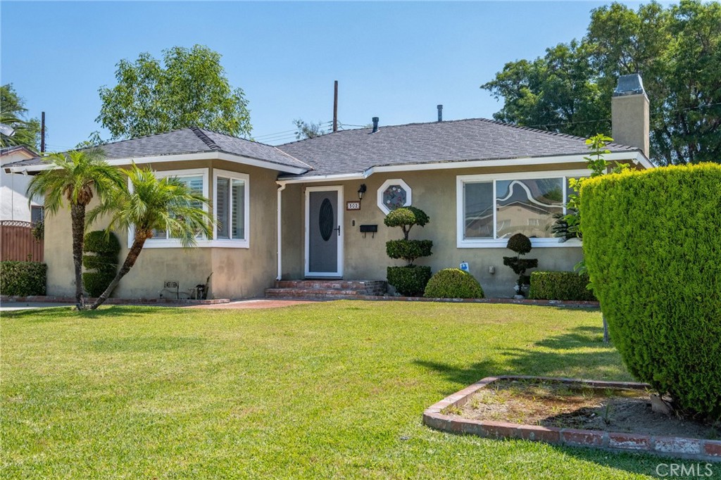 302 N Nora