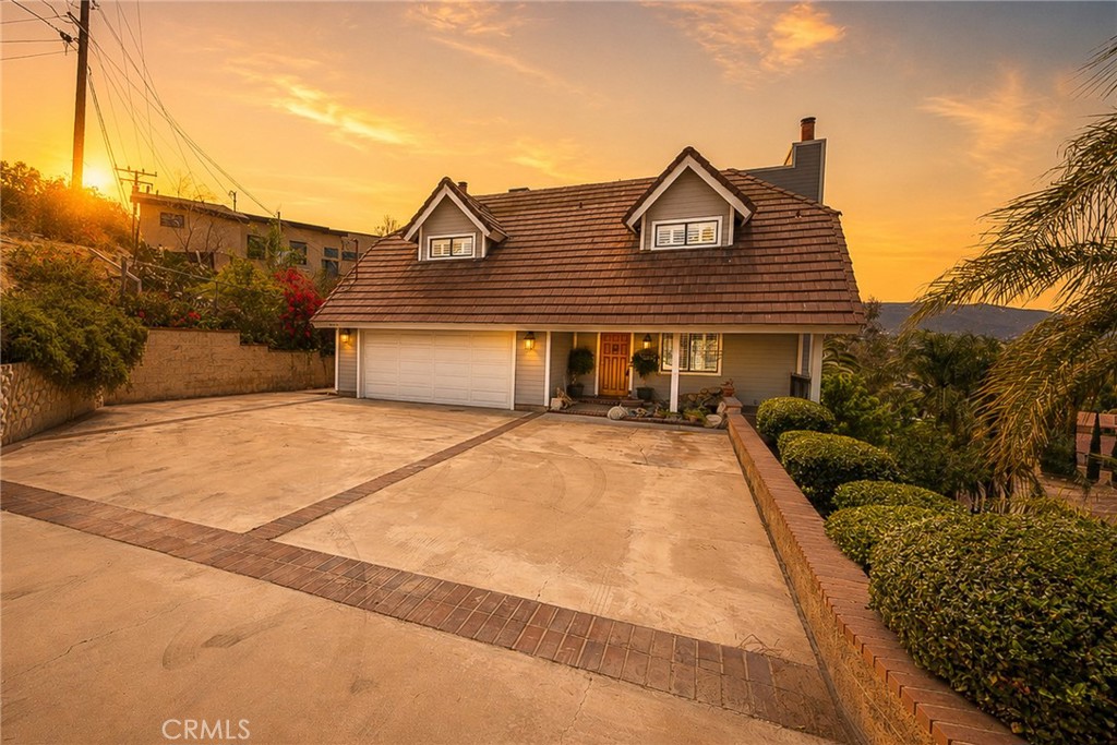 19013 Consul Ave