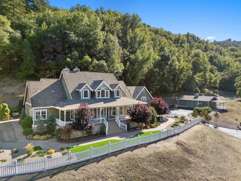 6790 Redwood Retreat Road