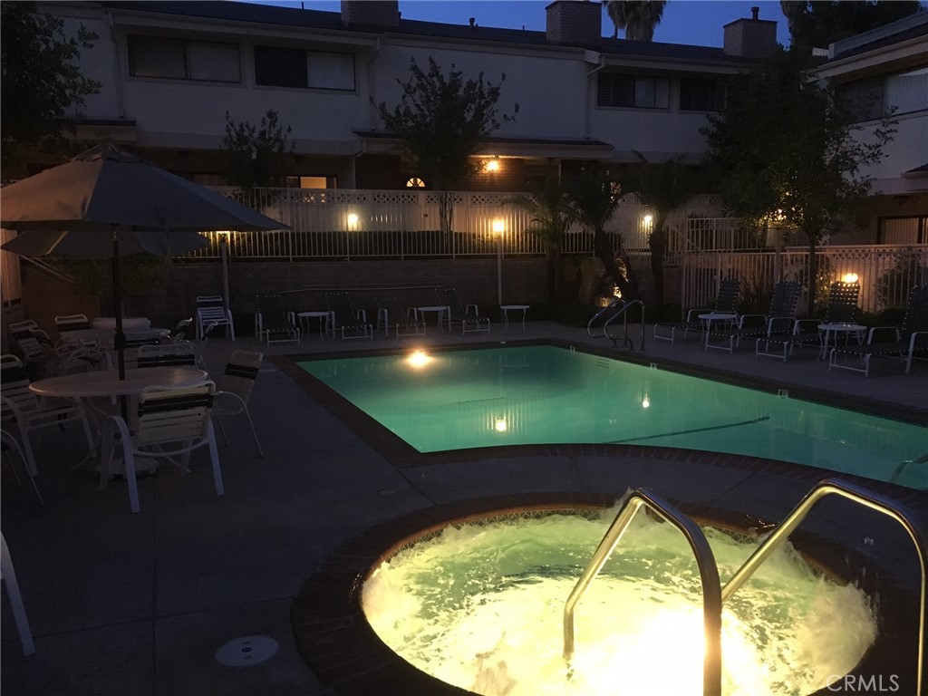 19451 Sherman Way 506