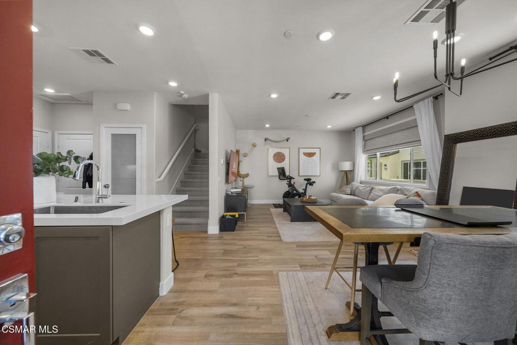 2556 Little Rock Lane