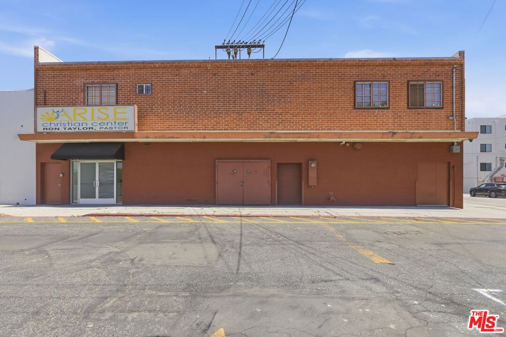 6949 La Tijera Boulevard C2
