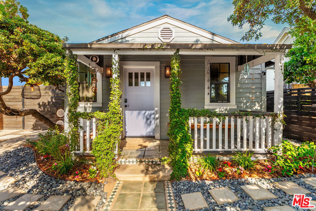 1016 Oakwood Avenue