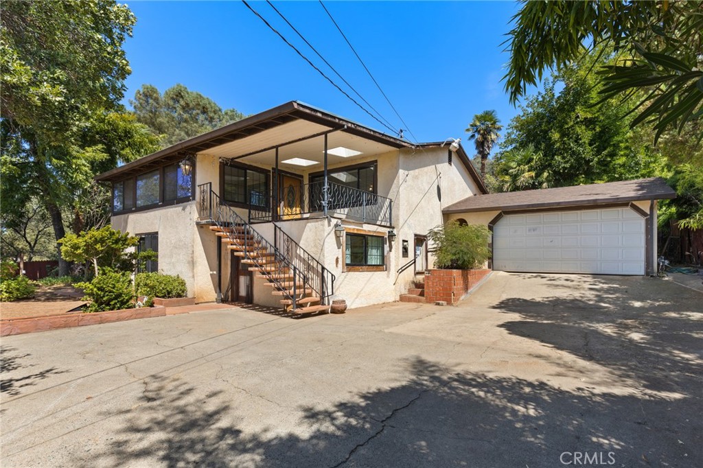 105 Pinedale Avenue