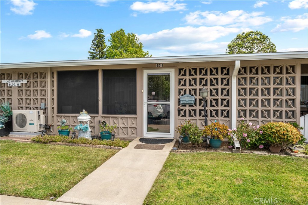 1260 Oakmont Road 53i