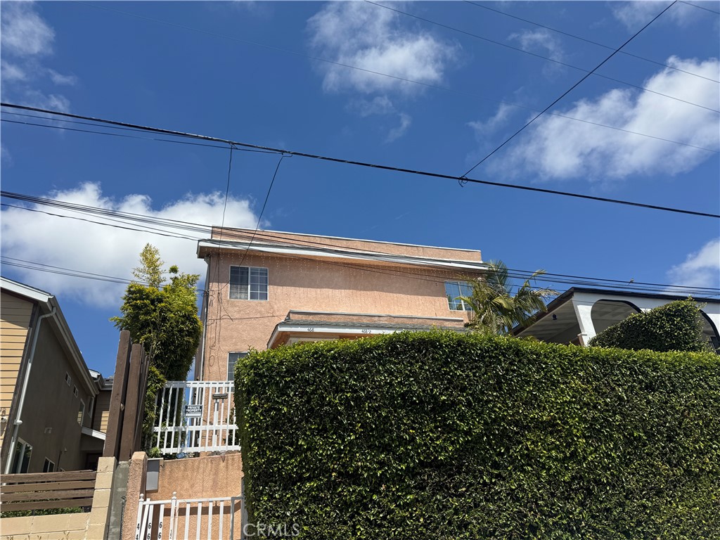 468 2nd Street 1/2