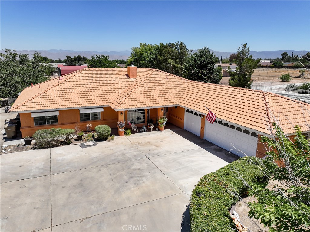 8585 Hickory