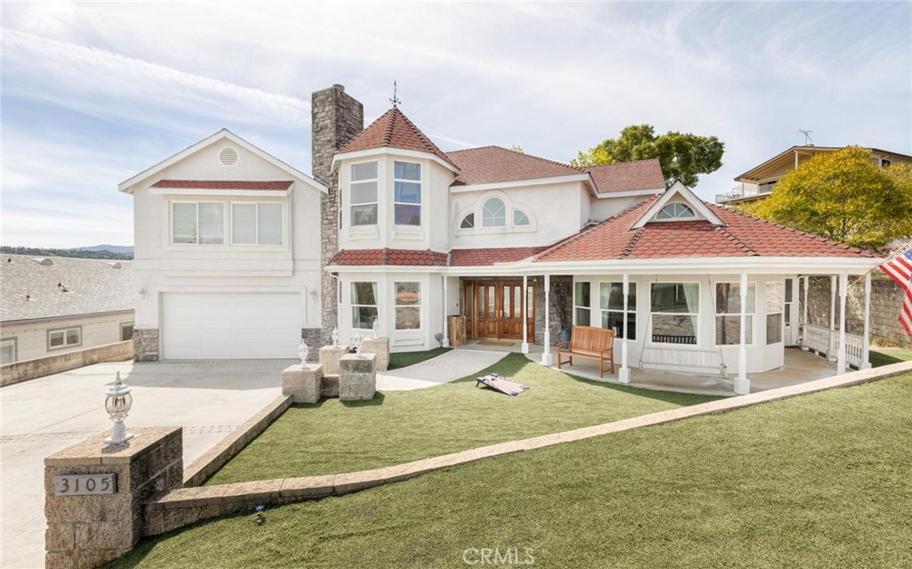 3105 E Beach Circle