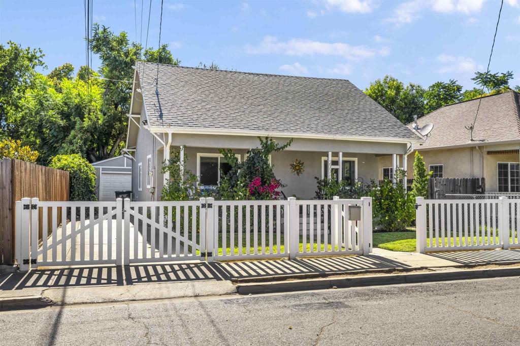 2776 Santa Clara Way