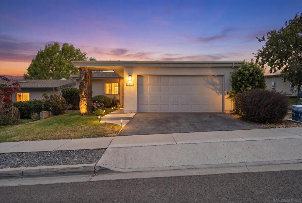 3902 N Vista Campana 9