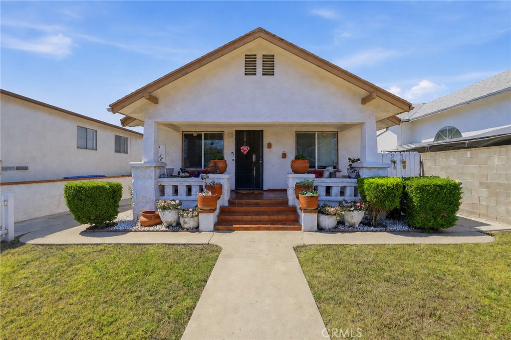 549 W 12th Street