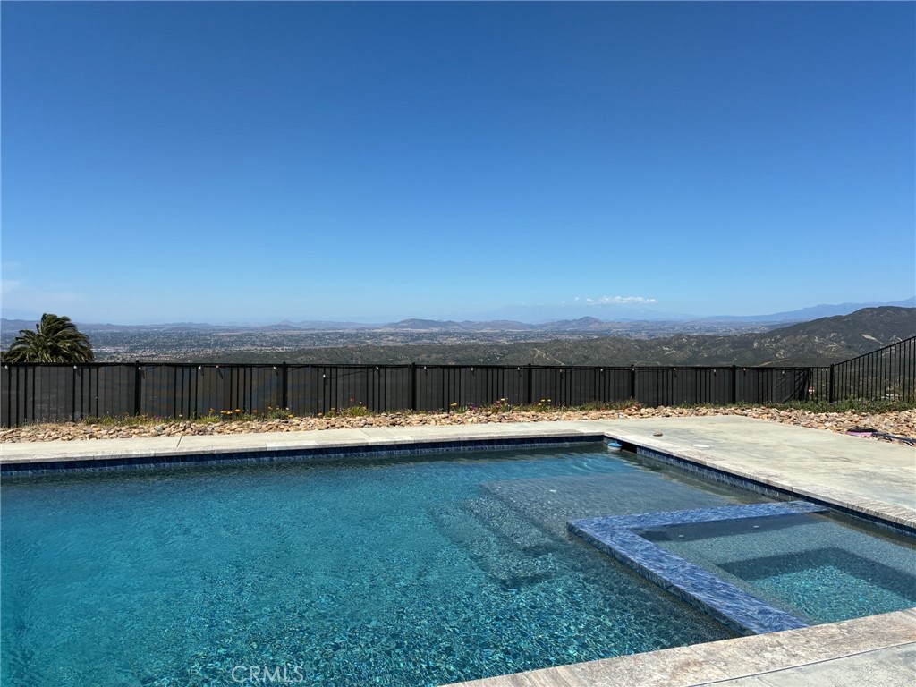 12451 Rancho Heights