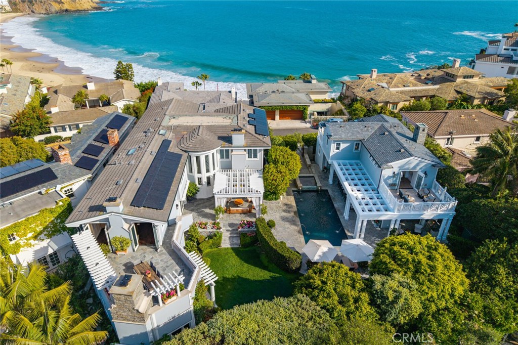 157 159 EMERALD BAY