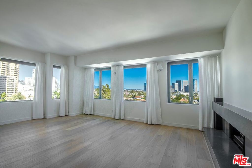 10520 Wilshire Boulevard 1004