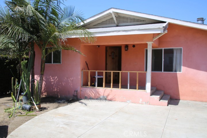 1301 N McCadden Place