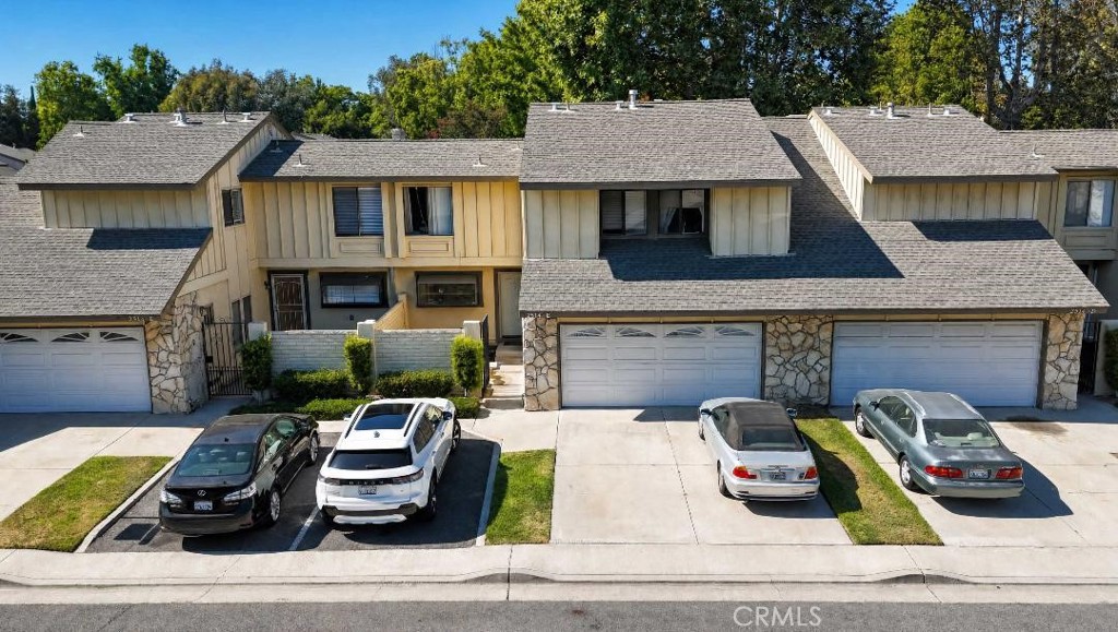 2514 N Tustin E