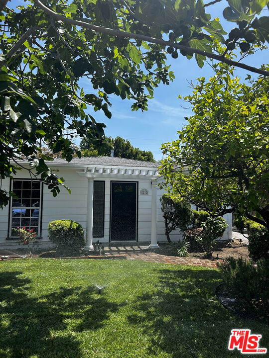 4232 Sunnyslope Ave.
