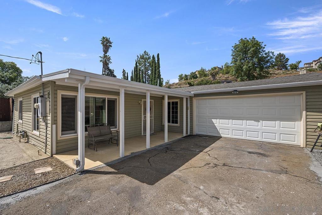 1157 Via Loma Vista